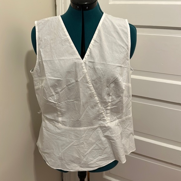 Talbots Tops - Talbots peplum V-neck sleeveless blouse. 16P